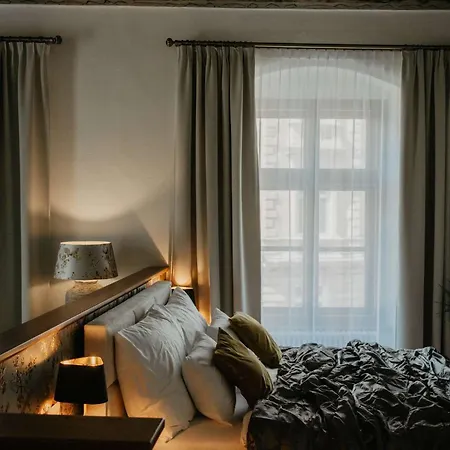 Πανσιόν Nm Boutique 4*
